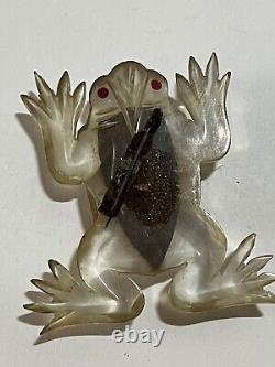 Antique ART DECO Bakelite And Wood FROG Brooch