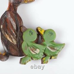 BKL361 Vintage green Bakelite Wood Mamma duck & ducklings brooch