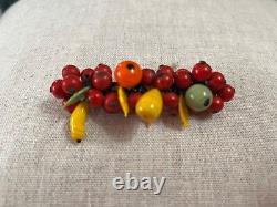 Bakelite brooch vintage. 2.5 wide x 1. Good condition