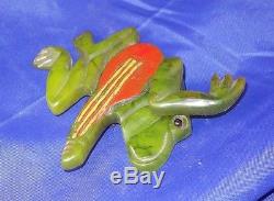 Large Vintage Bakelite Frog Pin Articulated Movable Arm Playing Banjo Green