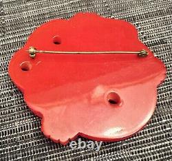 Mid century Carved Bakelite flower Vibrant red Pin/Brooch 3