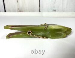 RARE 1920s VINTAGE PRAYING HANDS BAKELITE / CATALIN CLOTHES PIN PAPER CLIP