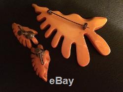 Rare Vintage Butterscotch Tropical Leaf Bakelite Pin And Earring Set. Perfect