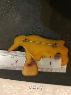 Rare vintage bakelite peguin pin brooch movable