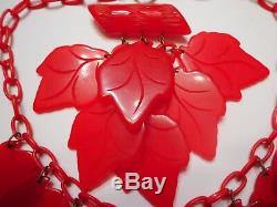 THE BEST 40s Vintage RED BAKELITE LEAF Carved Charm NECKLACE & PIN SET