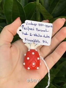Trifari brooch Pineapple Bakelite Red & White dots Vintage 1950s-1960s Rare Pin