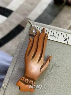 VINTAGE 1960s CARMEL BROWN FIGURAL HAND DEEPLY CARVED BAKELITE PIN BROOCH