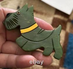 VINTAGE CARVED & PAINTED BAKELITE Green Scottie Dog Brooch Adorable Unusual Flat