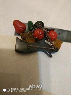 Very rare vintage bakelite pin brooch dangle strawberry