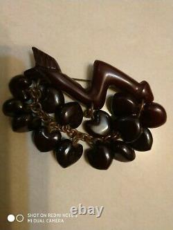 Very rare vintage cherry bakelite pin brooch arrow hearts