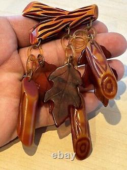 Vintage 1930's Resin Washed Rust BakeLite Oak Leaves & Logs Pin Brooch AS-IS