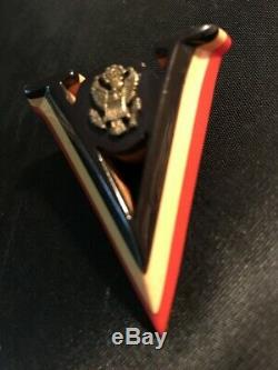 Vintage 1940's Bakelite Pin Tricolor Laminated Victory Patriotic