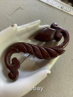 Vintage 1960 Burgundy Dark Chocolate Deeply Carved Bakelite Acorn Swirl Bud Pin