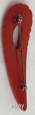 Vintage Art Deco Cherry Red Deep Carved Bakelite Pin Brooch 3