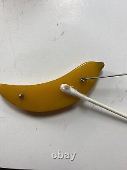 Vintage Carved Painted Bakelite Banana Shaped Pin Brooch? SEE VIDEO and TEST