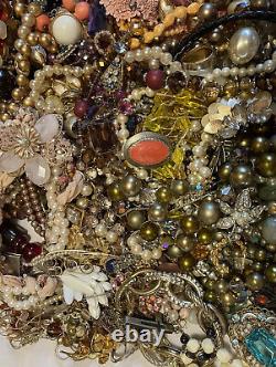 Vintage Now Quality Costume Jewelry Lot, Over 450 Pc Unresearched, Many Signed