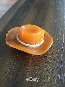 Vintage bakelite hat brooch sweet caramel swirl pin old plastics jewelry Rare