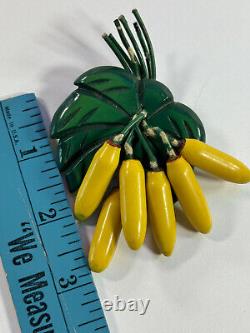 Vtg Bakelite Bunch of Bananas pin brooch jewelry tropical yellow green dangle