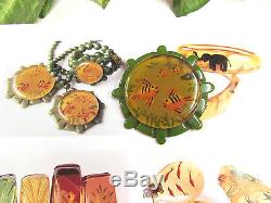 Vtg SUPER RARE Carved Emerald Apple Juice Bakelite Fish Bowl Pin Brooch BOOKPC
